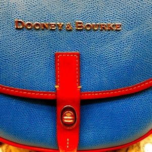 Dooney and bourke clairmont field crossbody